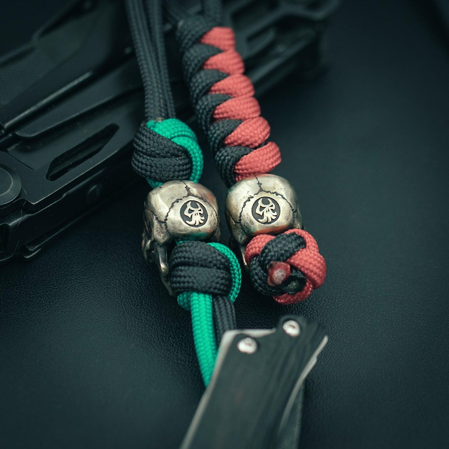 Cross skull Paracord Bead for Knife, lanyard Pendants,custom beads,550 Paracord, Bracelet beads, and EDC Gears, ShadowEDC DIY Outdoor Survival Tool Accessories