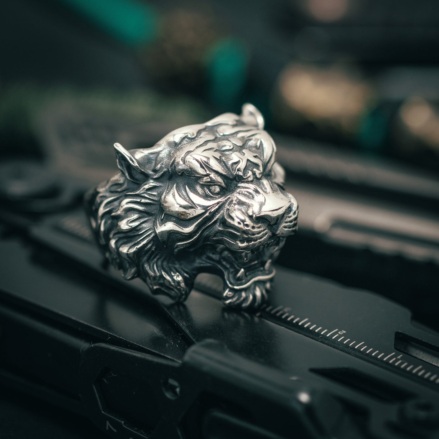 Silver Tiger Ring 06