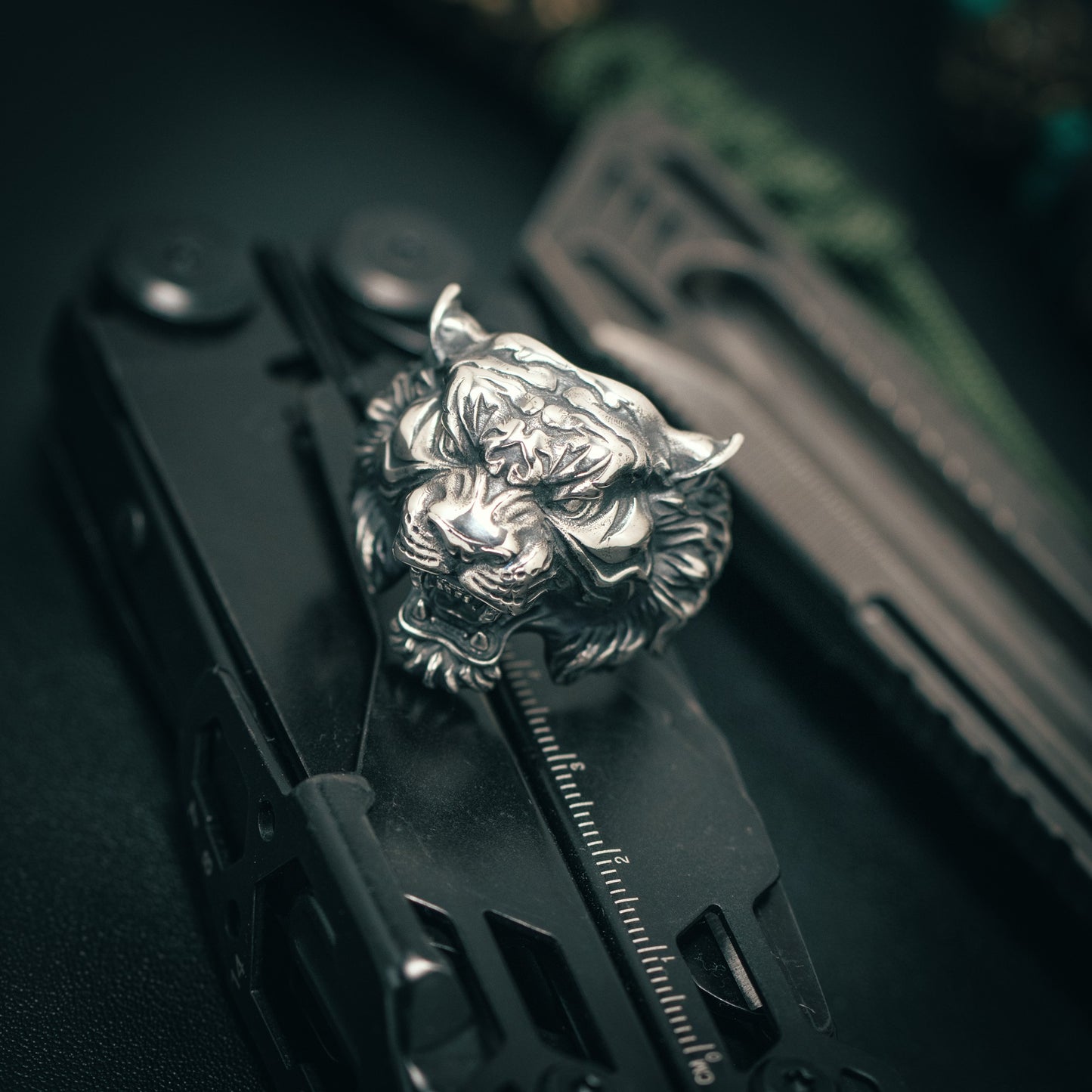 Silver Tiger Ring 04