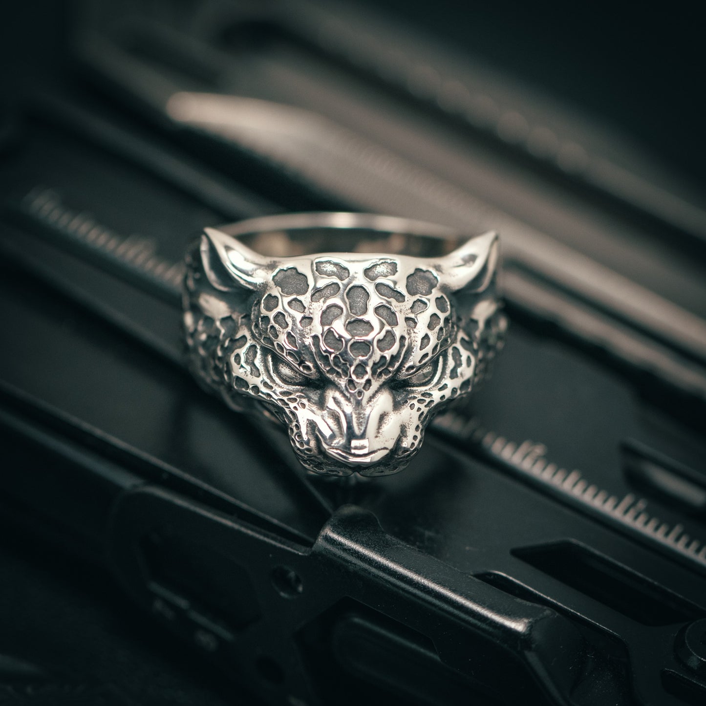 Silver Leopard Ring