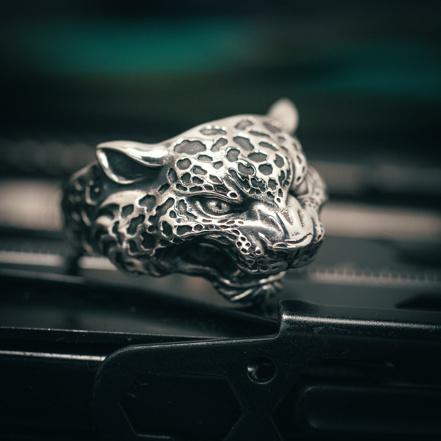 Silver Leopard Ring