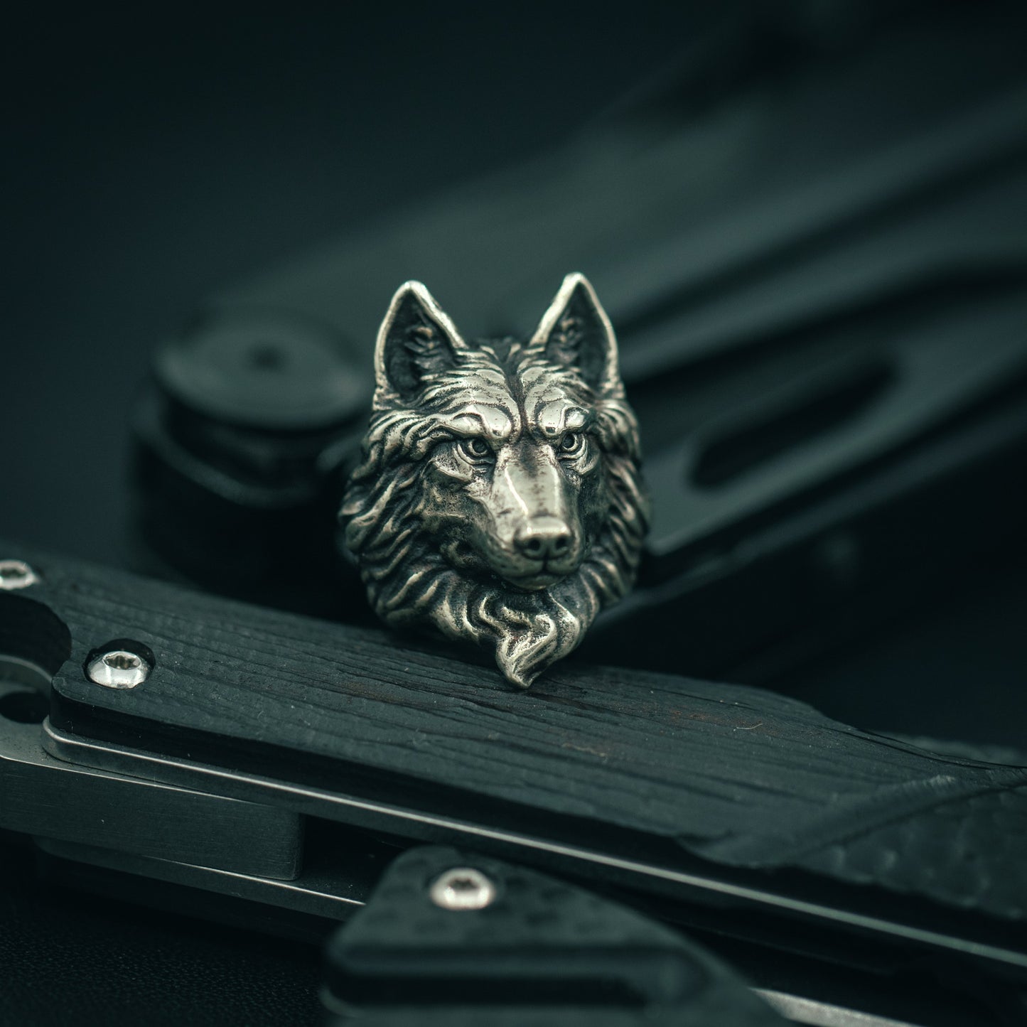 Wolf Paracord Bead