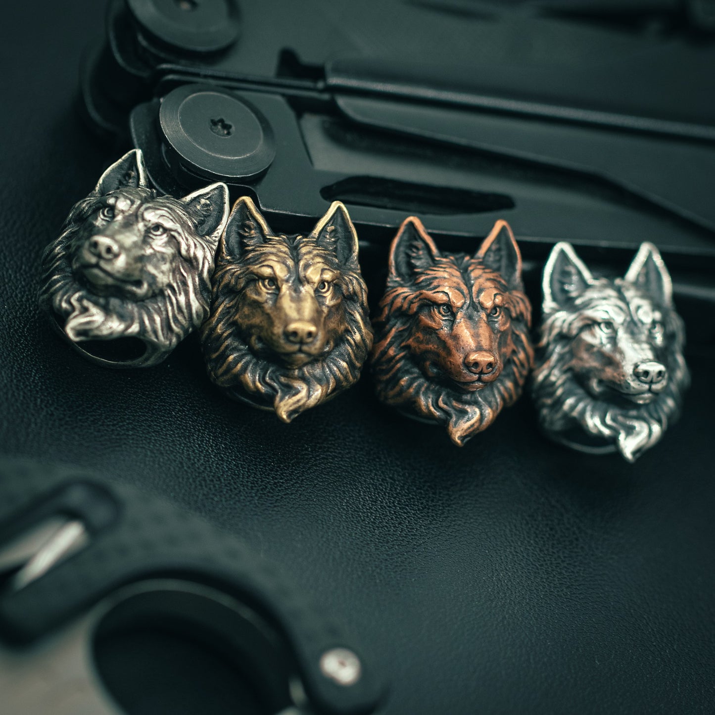 Wolf Paracord Bead