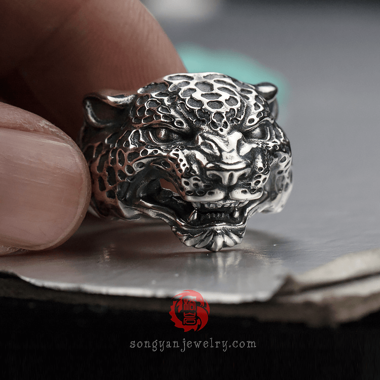 Silver Leopard Ring