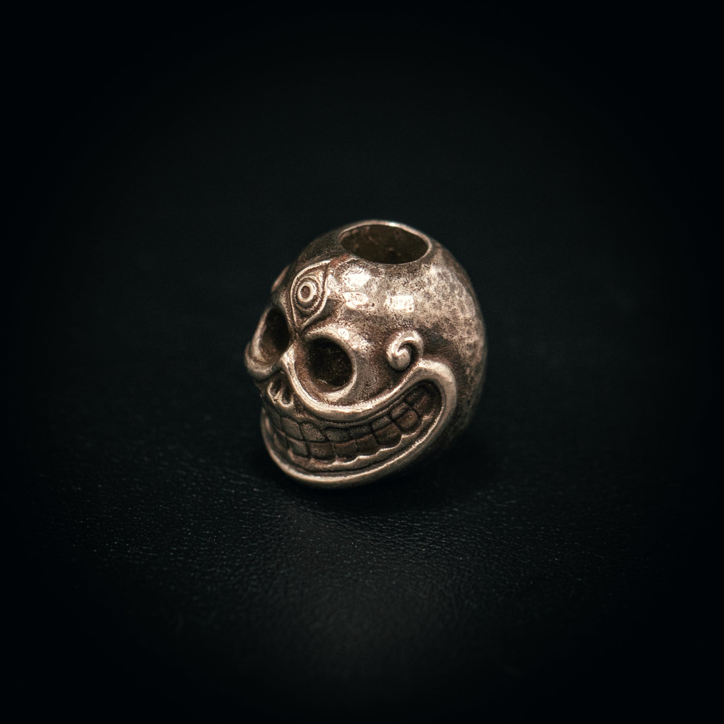 Skull_B Paracord Bead for Knife, lanyard Pendants,custom beads,550 Paracord, Bracelet beads, and EDC Gears, ShadowEDC DIY Outdoor Survival Tool Accessories