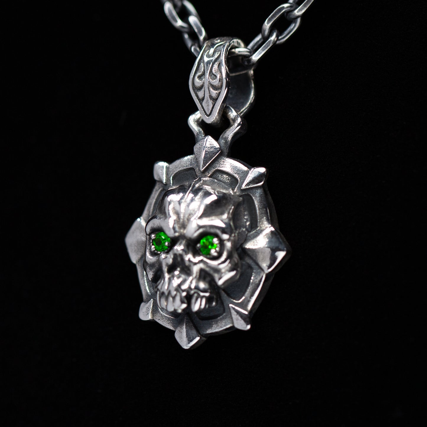 Skull Pendant Necklace