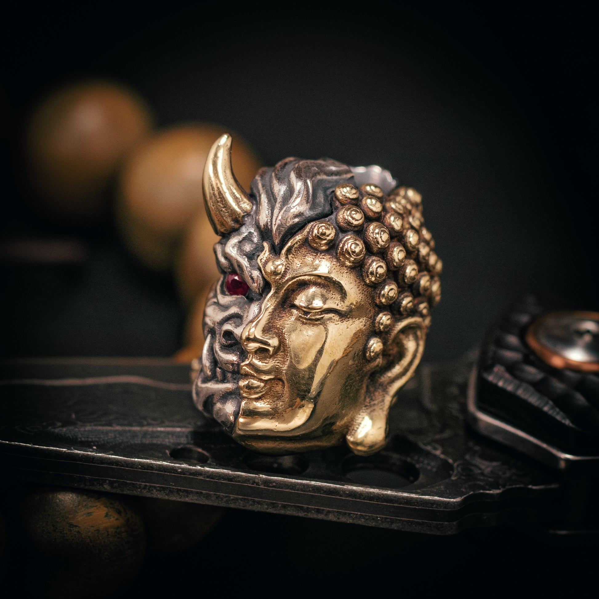Buddha or devi With Ruby Paracord Bead for Knife, lanyard Pendants，custom beads，550 Paracord， Bracelet beads, and EDC Gears, ShadowEDC DIY Outdoor Survival Tool Accessories 