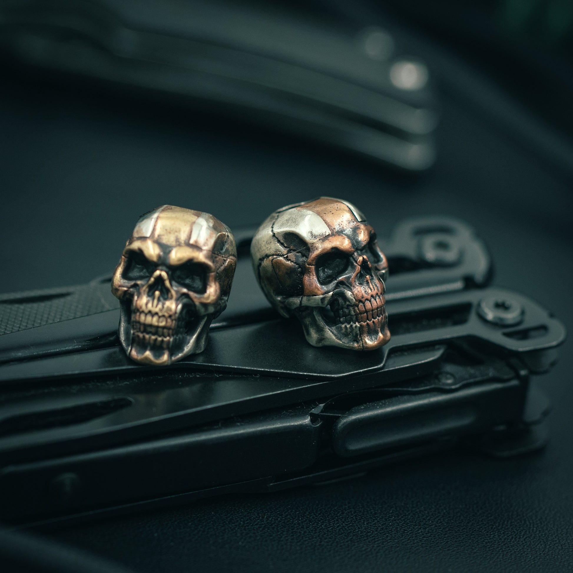 Cross skull Paracord Bead for Knife, lanyard Pendants，custom beads，550 Paracord， Bracelet beads, and EDC Gears, ShadowEDC DIY Outdoor Survival Tool Accessories 