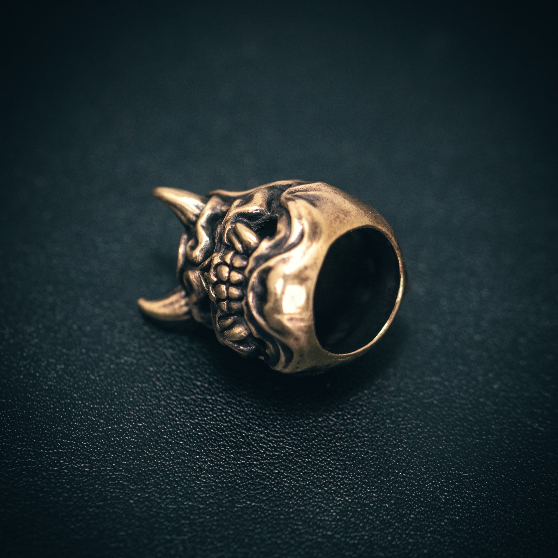 Hannya Skull Daruma Paracord Bead for Knife, lanyard Pendants，custom beads，550 Paracord， Bracelet beads, and EDC Gears, ShadowEDC DIY Outdoor Survival Tool Accessories 