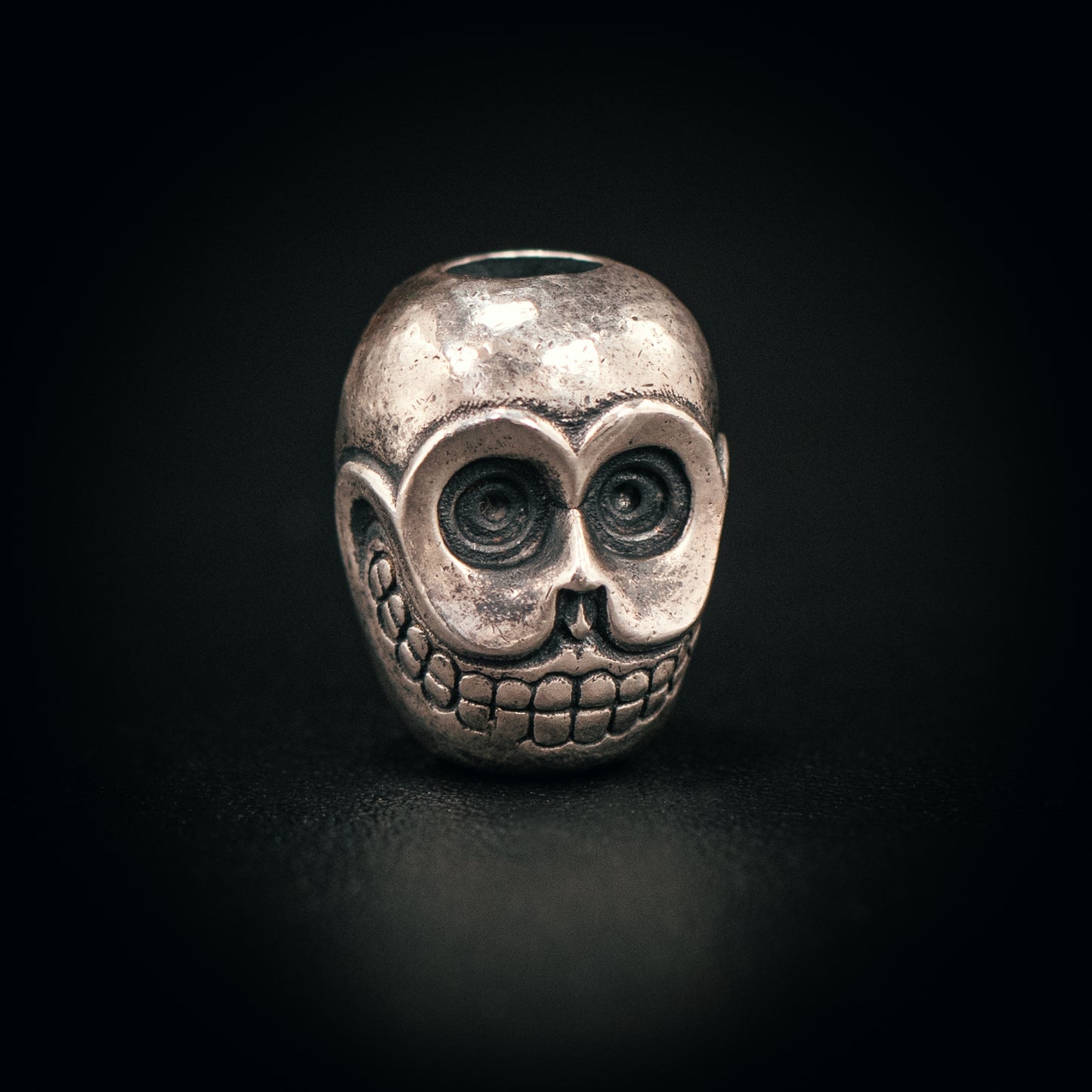 Skull_A Paracord Bead for Knife, lanyard Pendants，custom beads，550 Paracord， Bracelet beads, and EDC Gears, ShadowEDC DIY Outdoor Survival Tool Accessories 