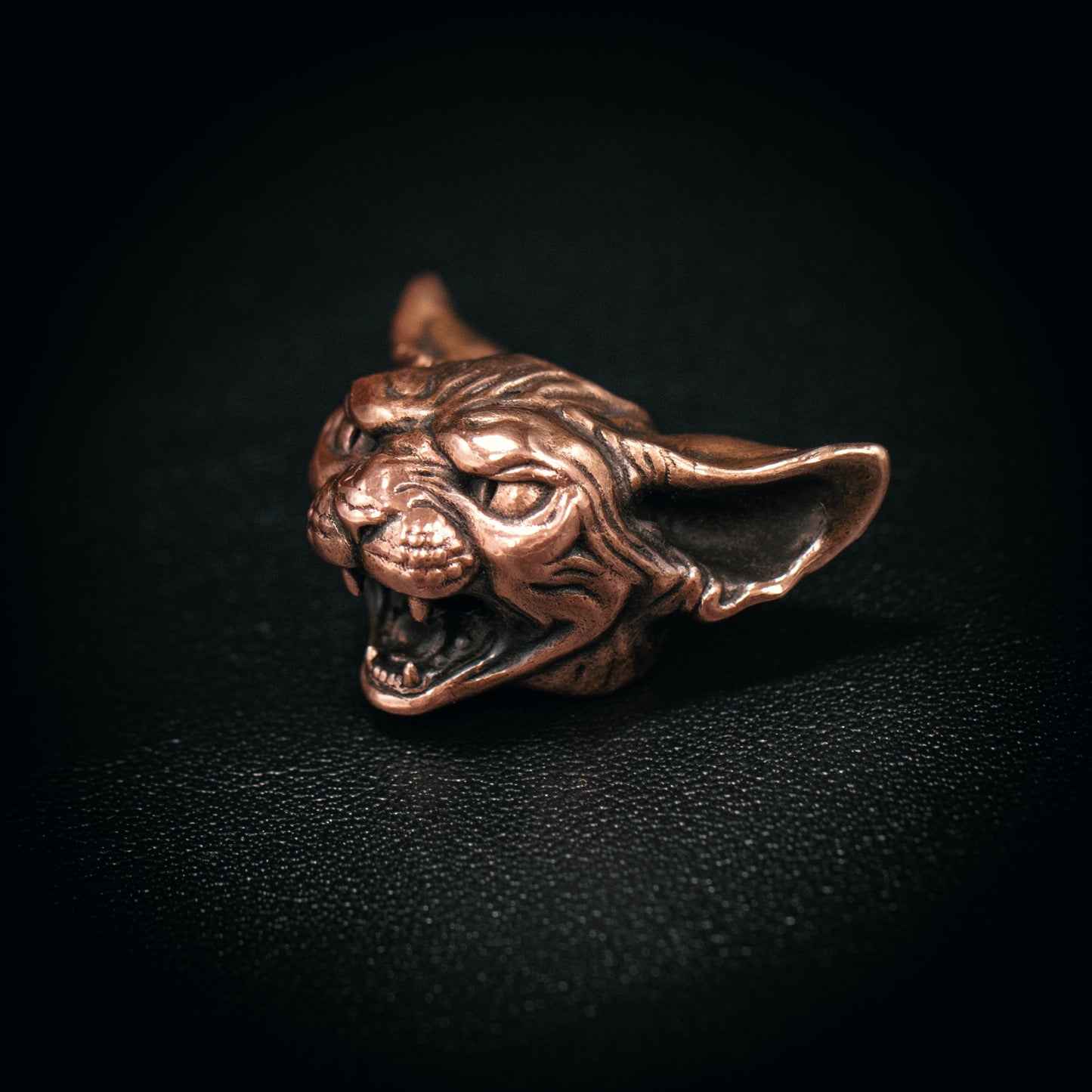 The sphinx cat Egypt Patronus Paracord Bead for Knife, lanyard Pendants，custom beads，550 Paracord， Bracelet beads, and EDC Gears, ShadowEDC DIY Outdoor Survival Tool Accessories 